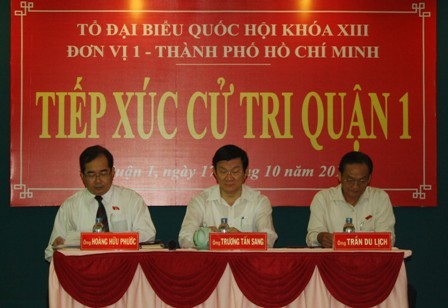 President Truong Tan Sang meets voters in HCM City - ảnh 1